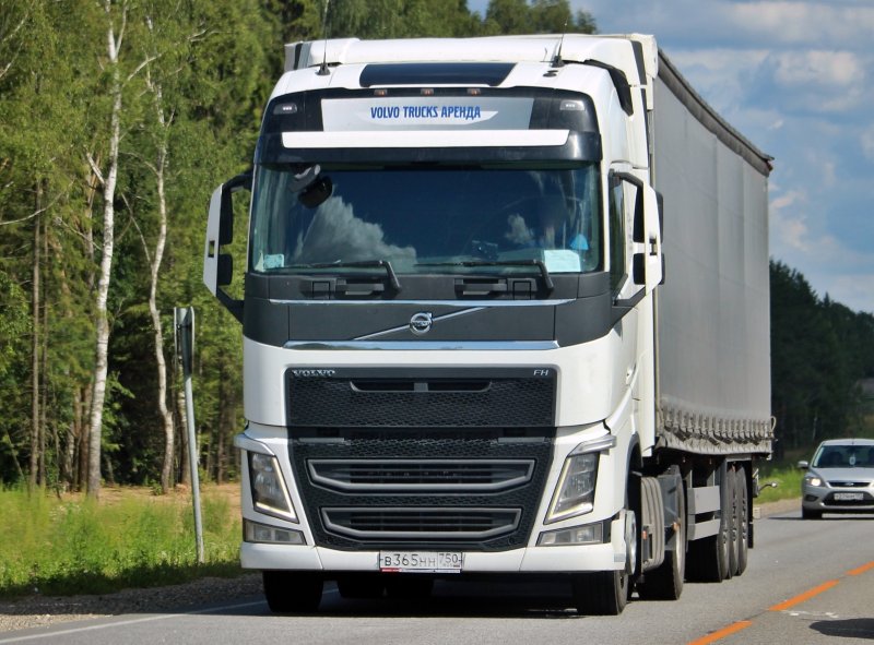 Грузовик Вольво FH 750