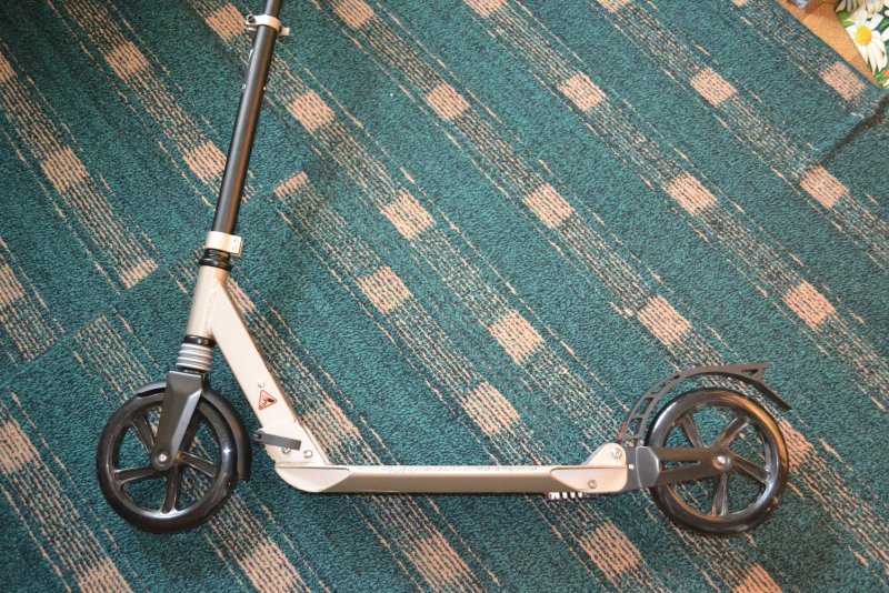 Электросамокаты с поворотниками