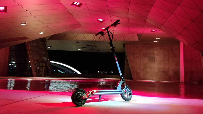 Наружная реклама самокат