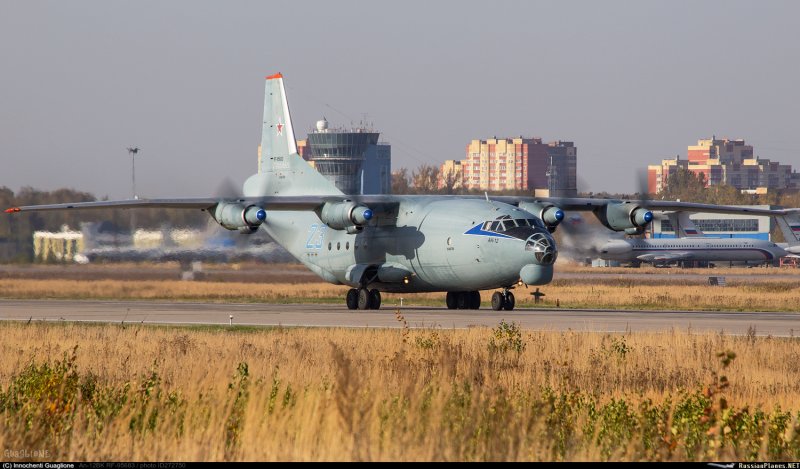 АН-12 Узбекистан