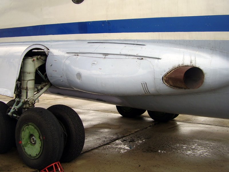 АН 12 закрылки