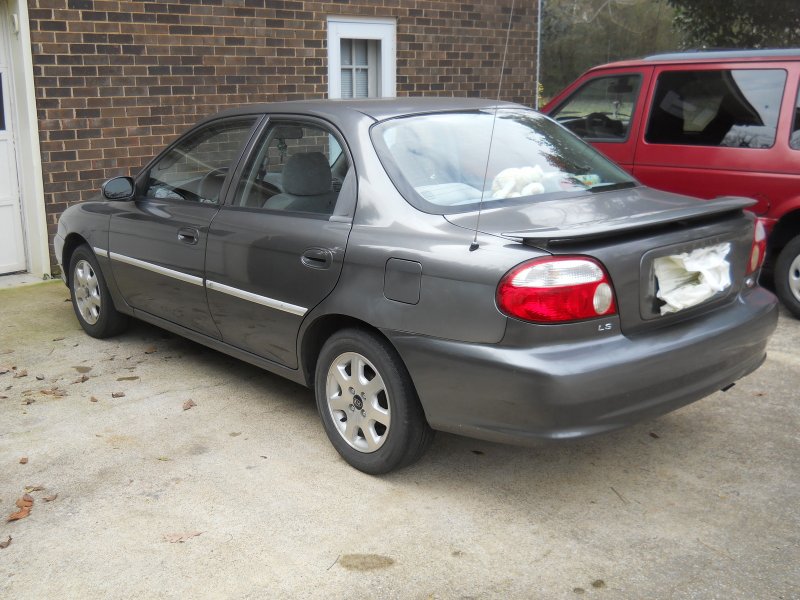 Kia Sephia 2000 Shuma