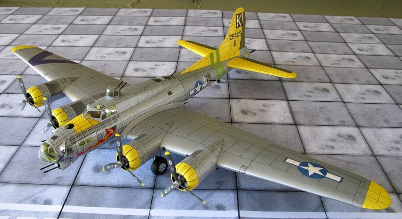 B17 летающая крепость подбитый