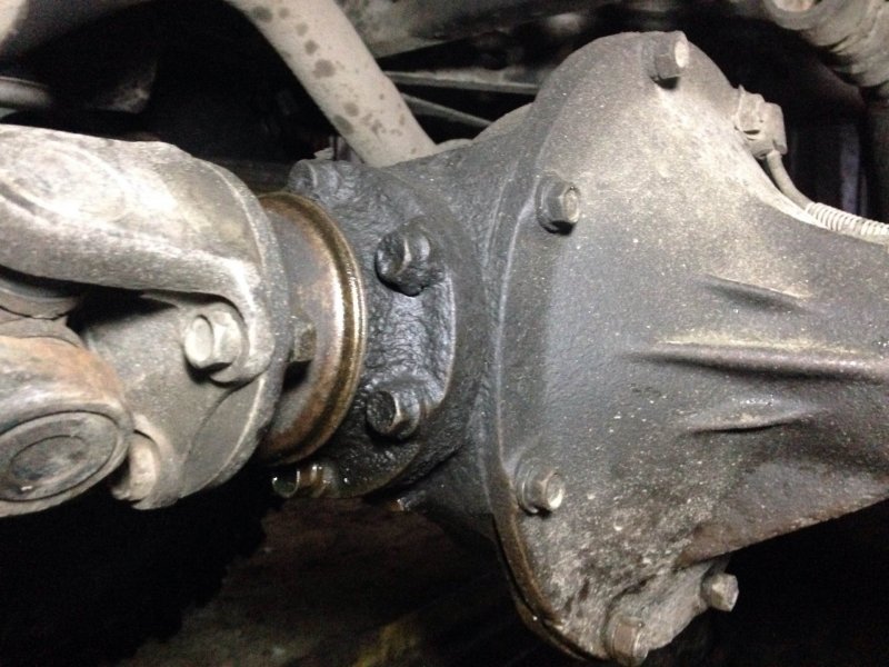 Подшипник заднего хвостовика УАЗ 469