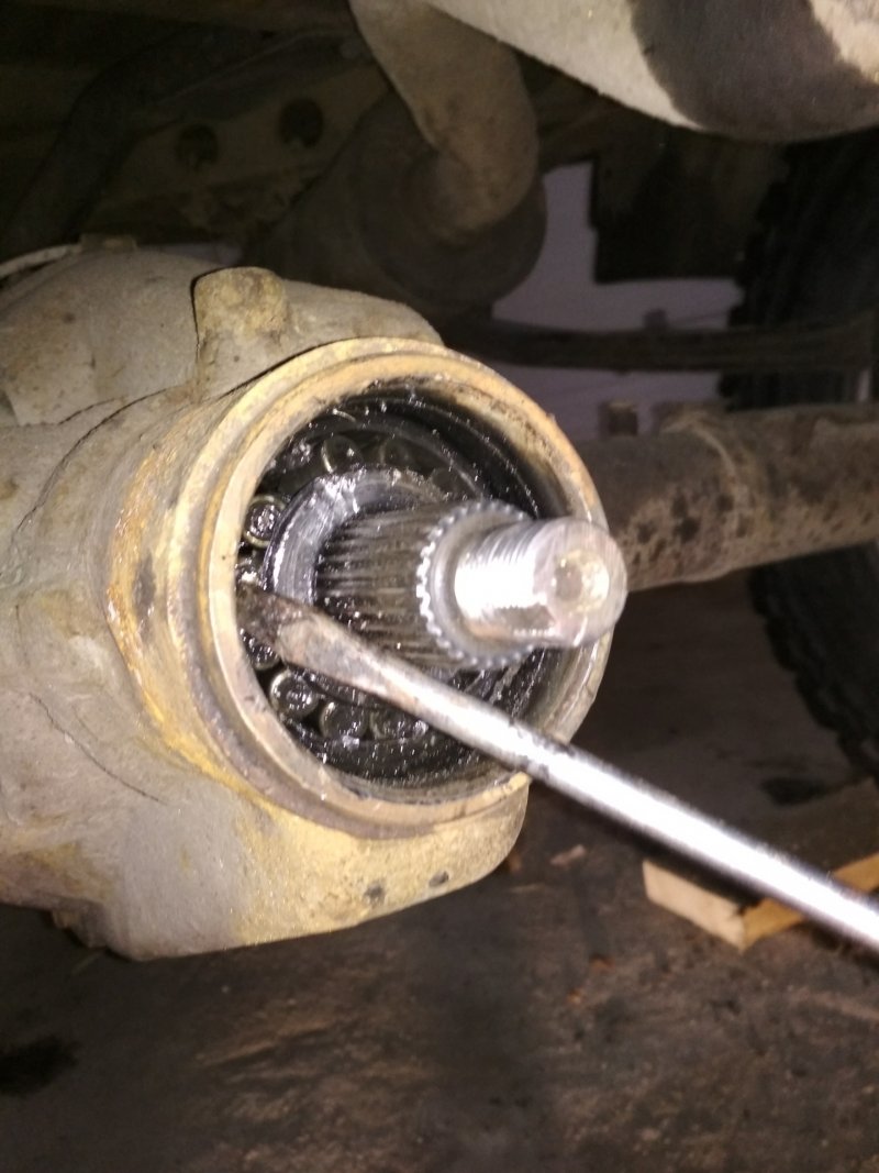 Хвостовик заднего моста УАЗ 469