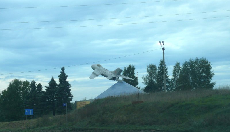 Это птица это самолет