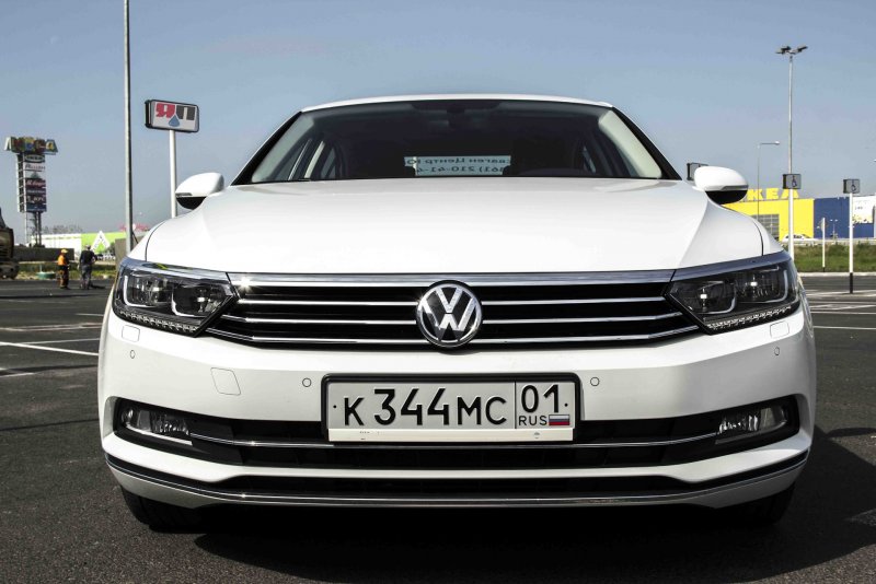Volkswagen Passat b8 серый