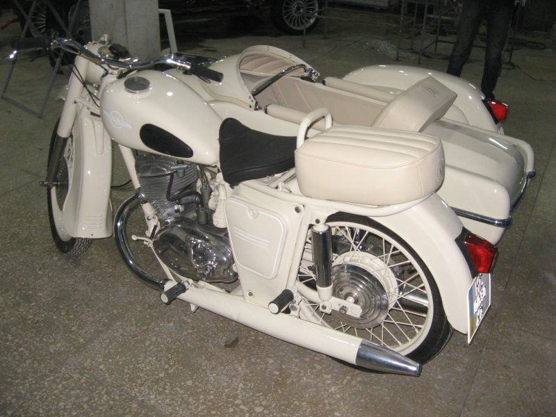 Мотоцикл ИЖ Планета 56