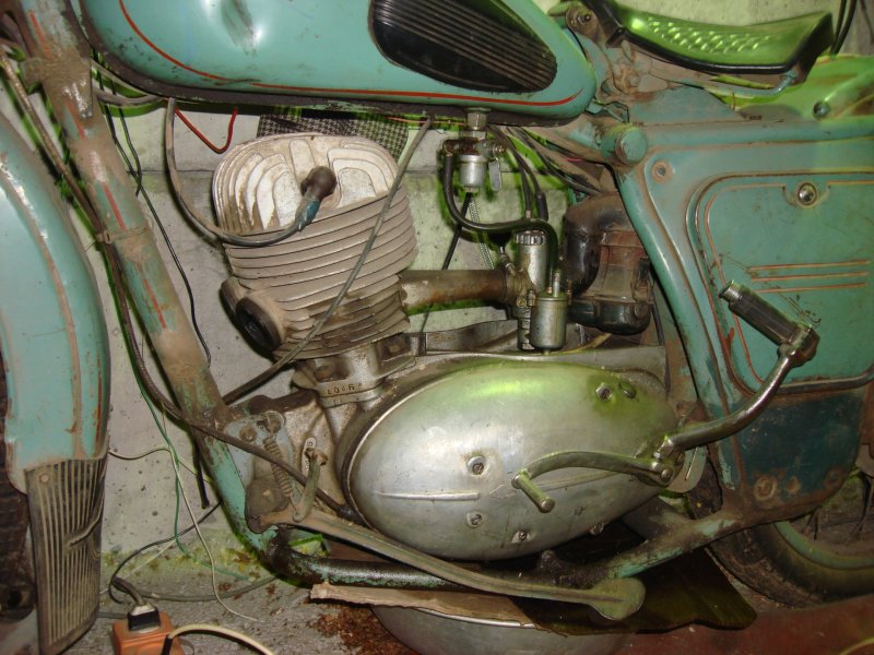 ИЖ-56 мотоцикл красный