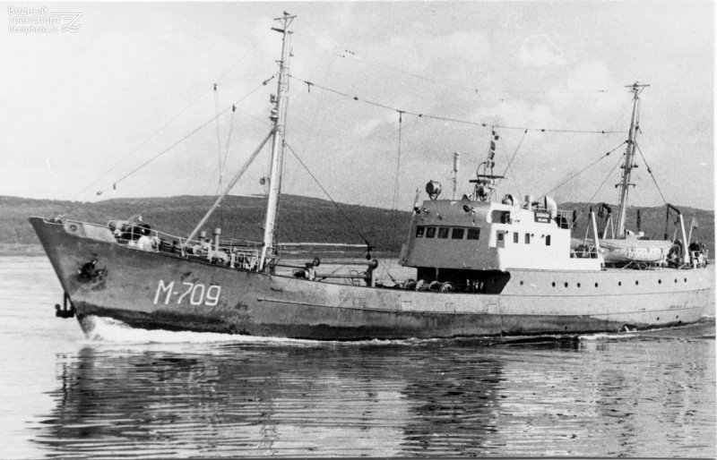 Средний рыболовный траулер рефрижераторный типа океан