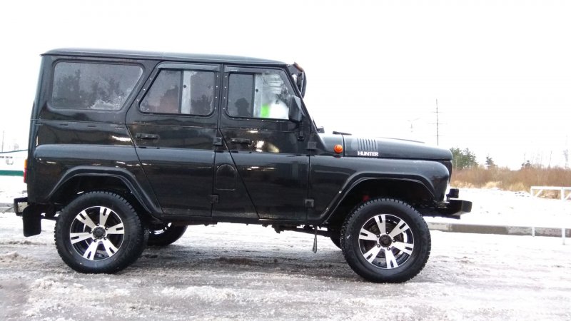 УАЗ Хантер на литых дисках r16