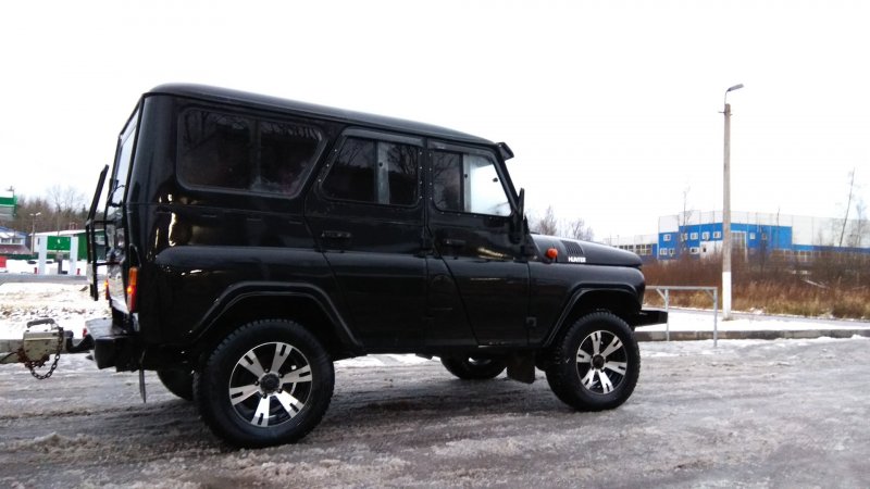 УАЗ Хантер на литых дисках r16