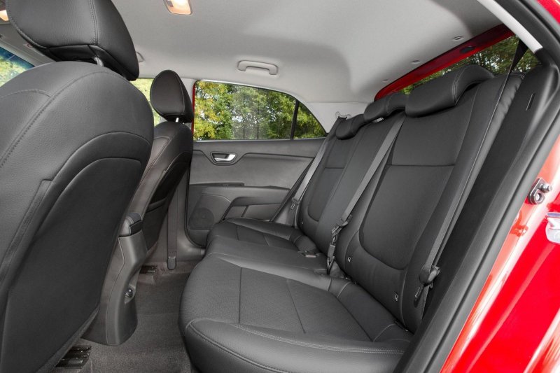 Kia Rio 4 салон