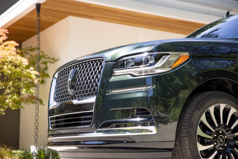 Lincoln Navigator 2019 салон