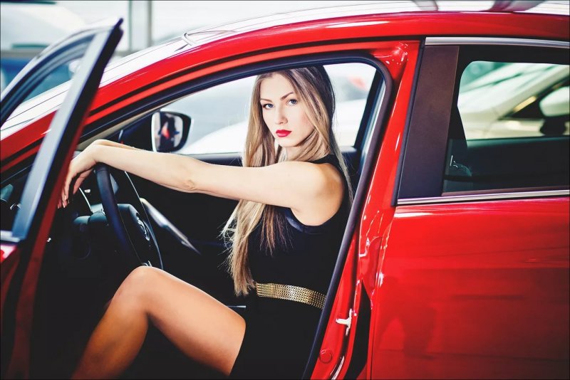 Фотосессия с машиной девушки