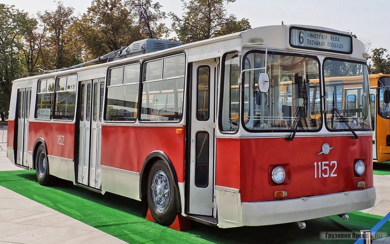 Троллейбус НЕФАЗ УТТЗ-6241