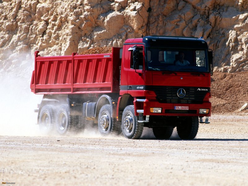 Самосвал Mercedes-Benz Actros 3341