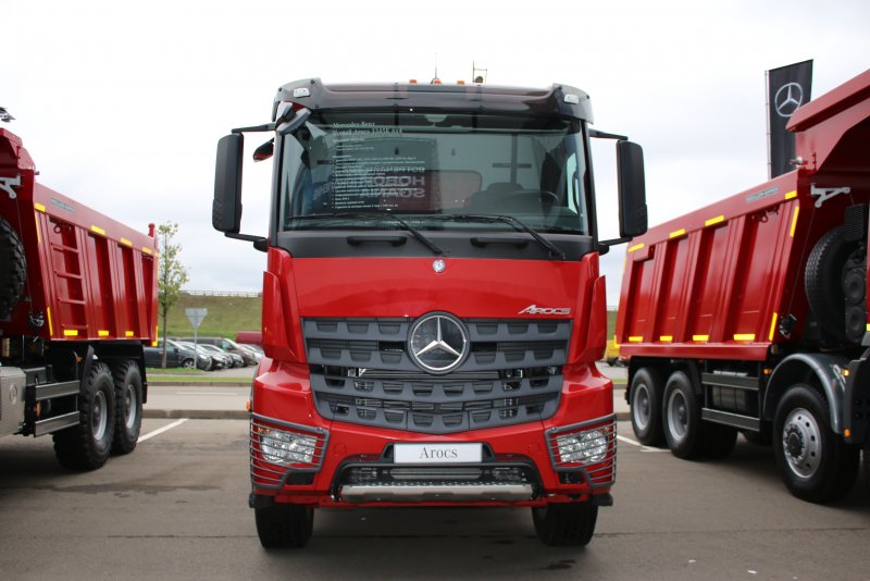 Mercedes-Benz Arocs самосвал
