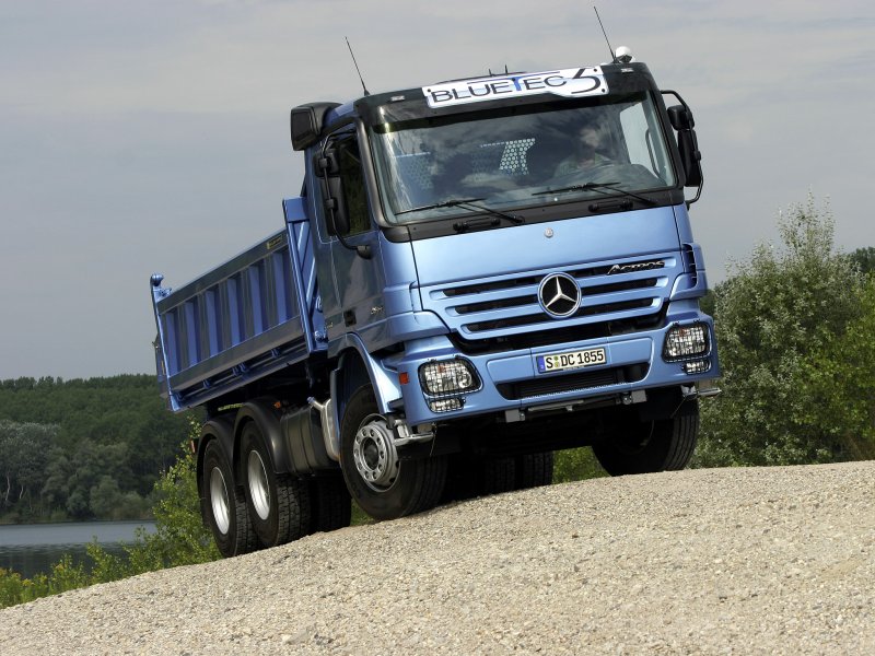 Mercedes-Actros 3341k самосвал