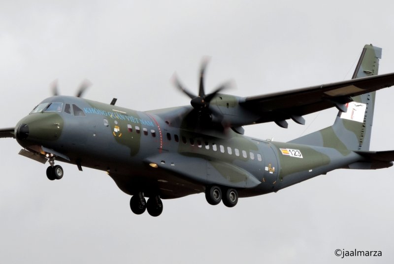 Alenia c-27j Spartan самолет