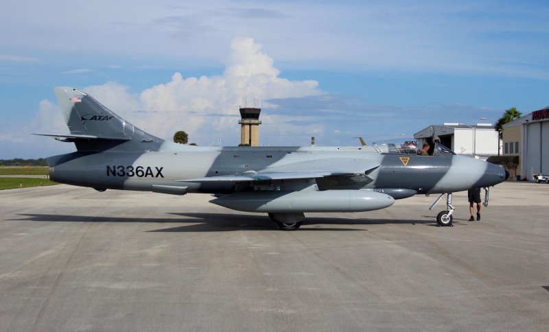 Военно транспортный самолет