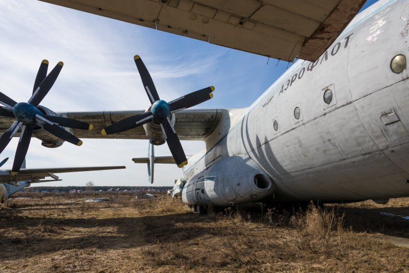 Самолет casa c-295