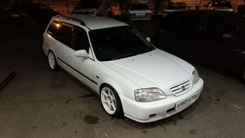 Хонда Орхия белая