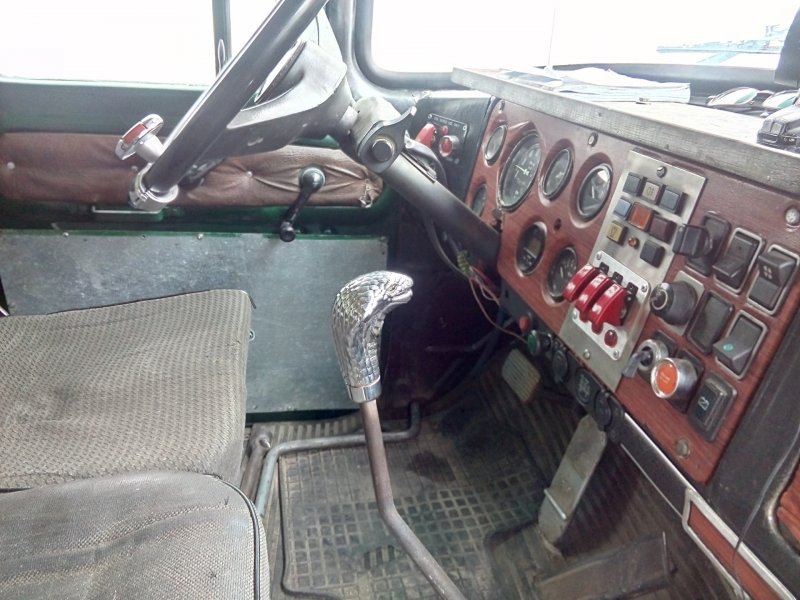 Салон кабины ЗИЛ 4331