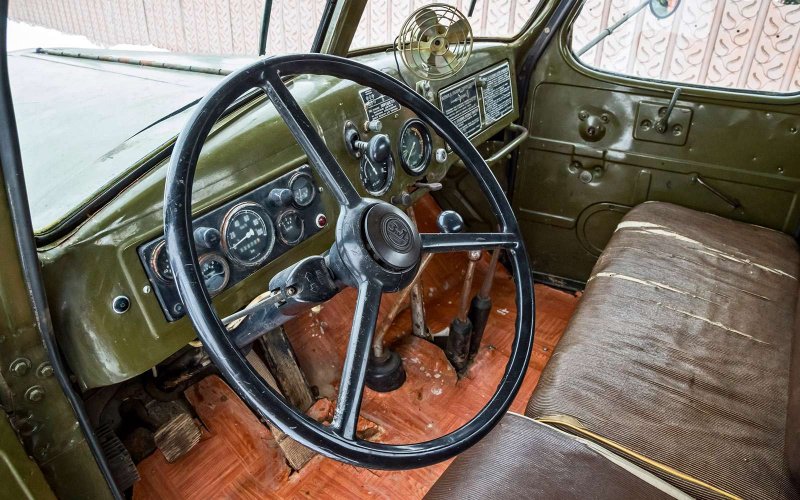 ЗИЛ 157 салон