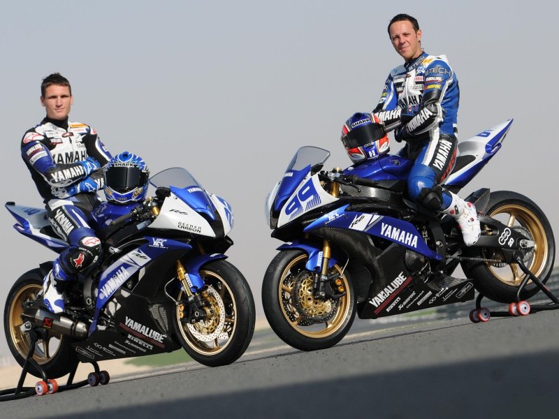 Два мотоцикла