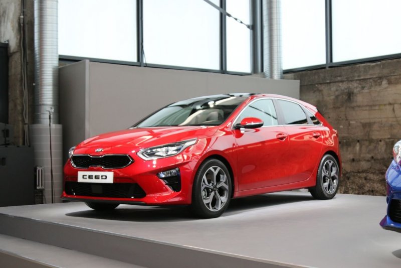 Kia Ceed 2019 хэтчбек