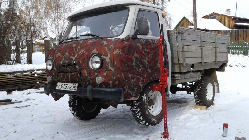 УАЗ 3303 бортовой салон кузов