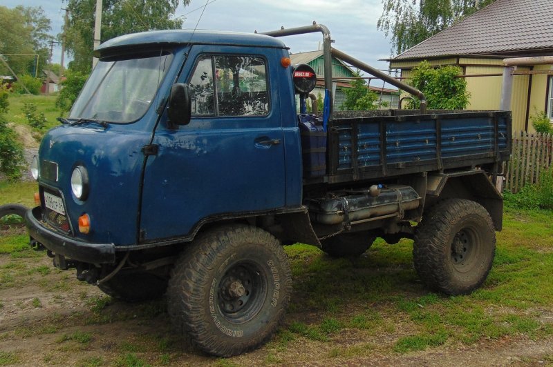 УАЗ 3303 ассенизатор