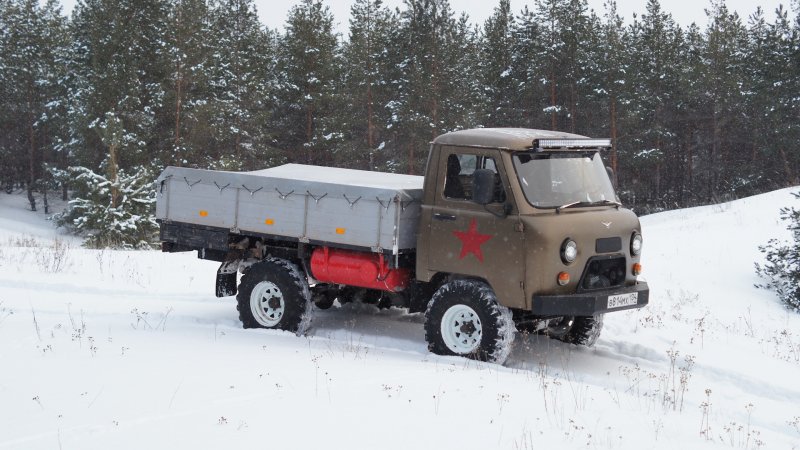 УАЗ 3303 автомат