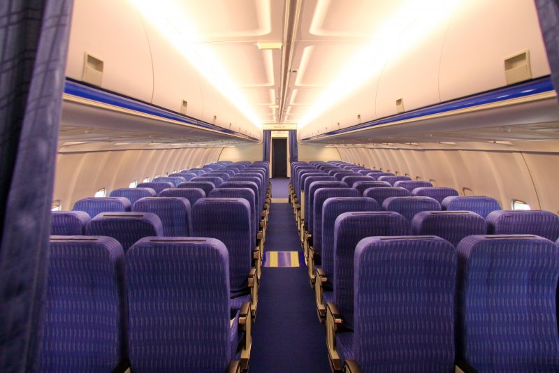 Ту-204 пассажирский самолёт салон