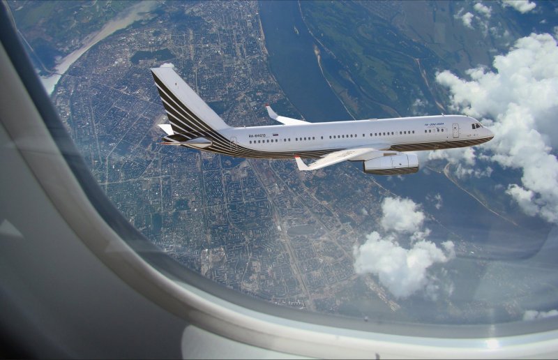 Ту-204см салон