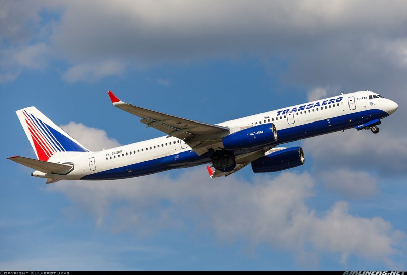 Ту-204см пассажирский самолёт