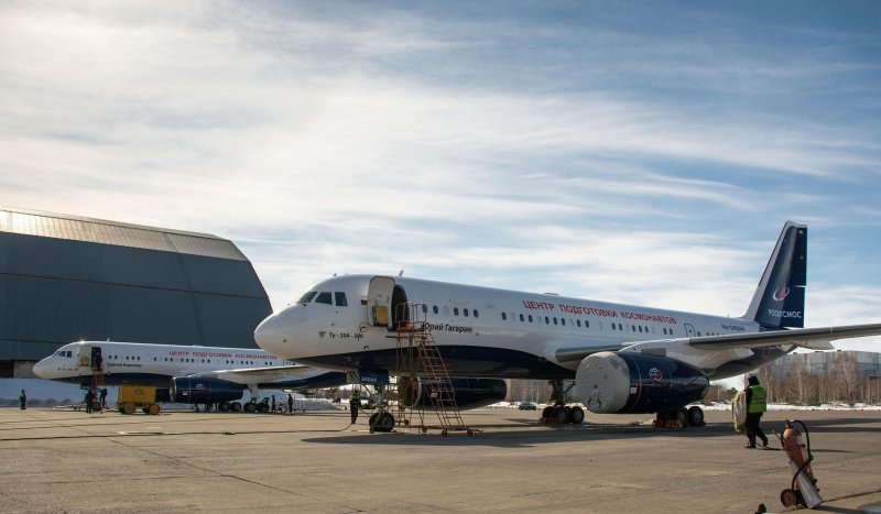 Пассажирский салон ту 154м