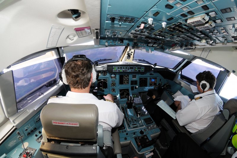 Ту 204 100 кабина