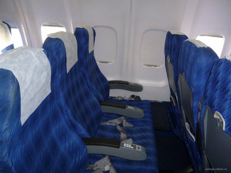 Ту-204-300 салон