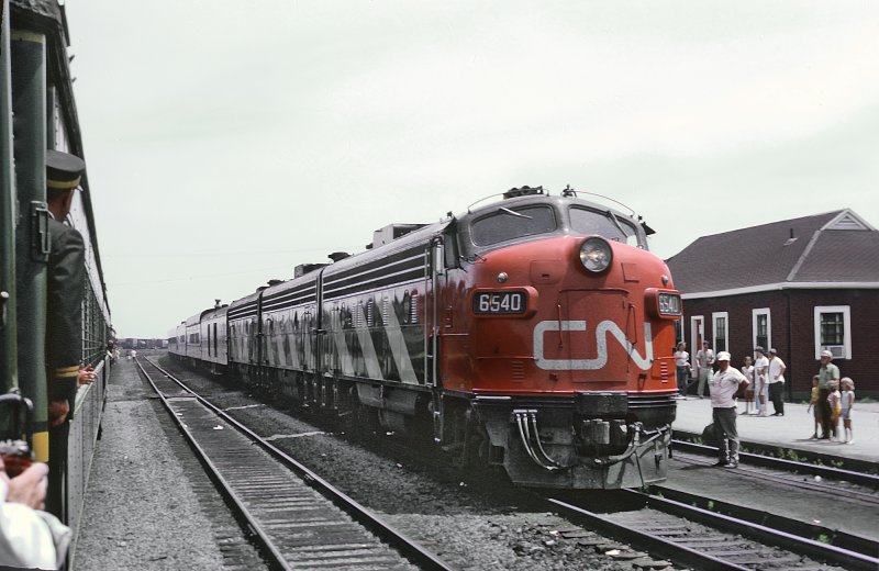 Поезд 061м ФПК