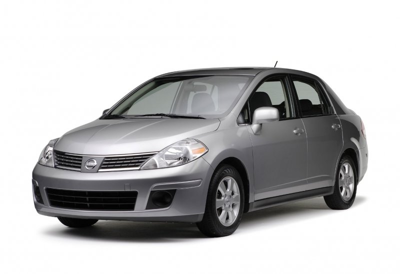 Ниссан Верса 2005