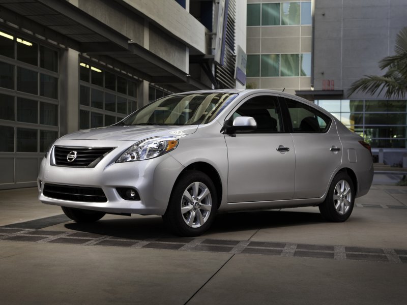 Nissan Versa 2011