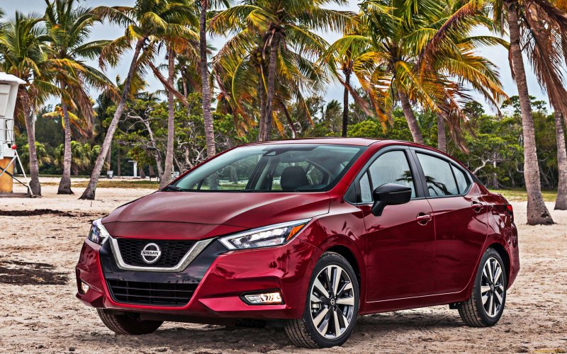 Nissan Tiida 2011 седан