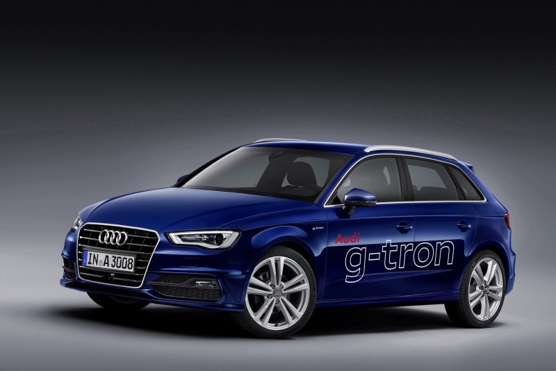 Audi a3 Sportback синий