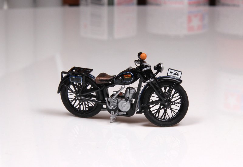 Мотоцикл Тремасс 300