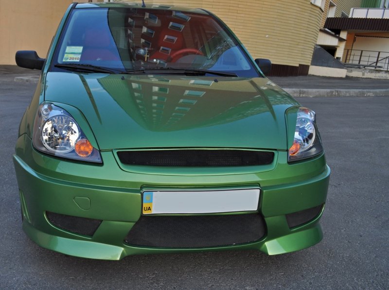 Fiesta Ford седан обвес