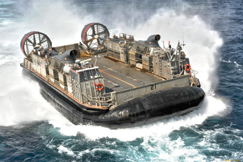 Грузовые суда на воздушной подушке