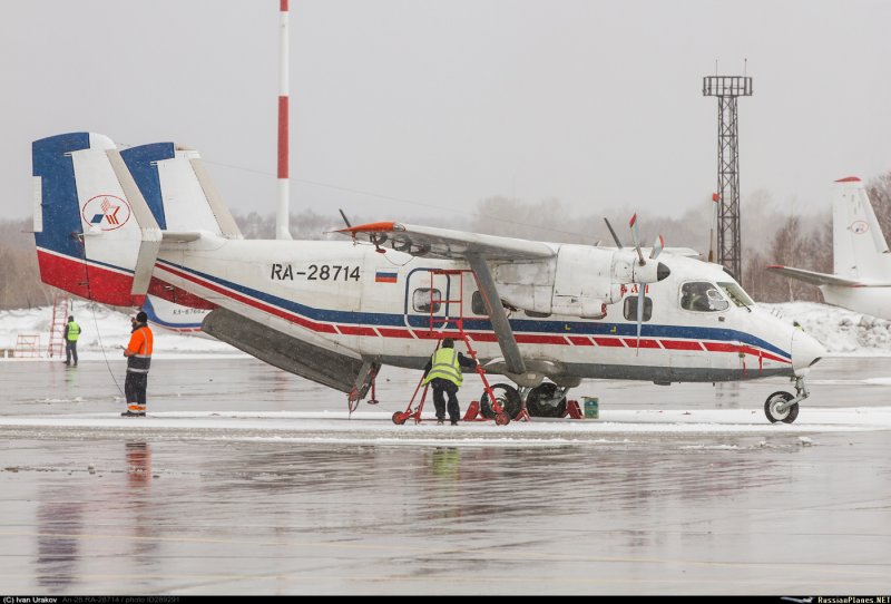 АН-28 кабина