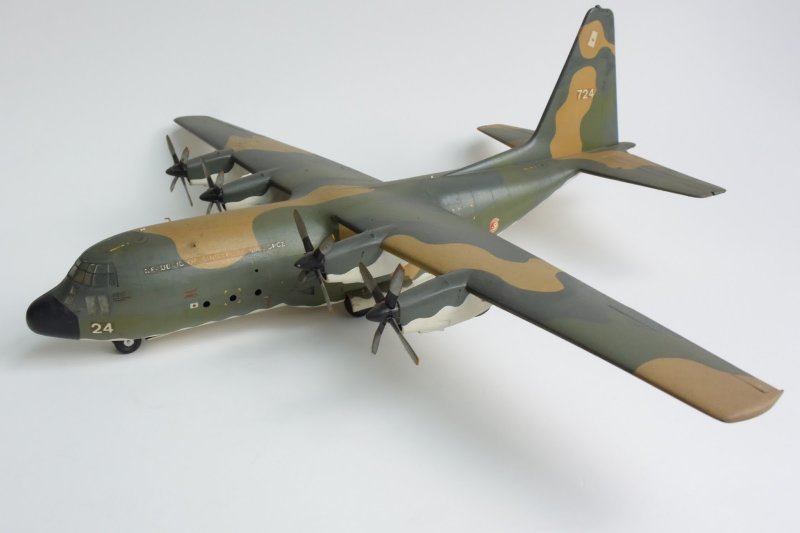 C-130h Hercules 1/72 звезда